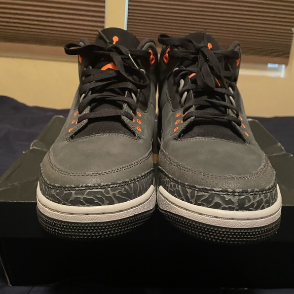 Nike Air Jordan 3 Fear - Picture 6 of 9